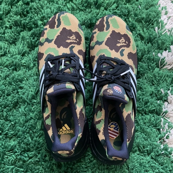 Bape x Adidas Ultraboost Super Bowl Pack - Picture 4 of 4